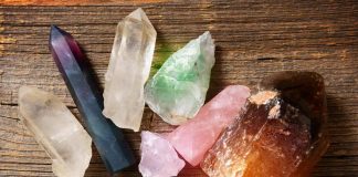 5 Gemstones to Promote Positivity