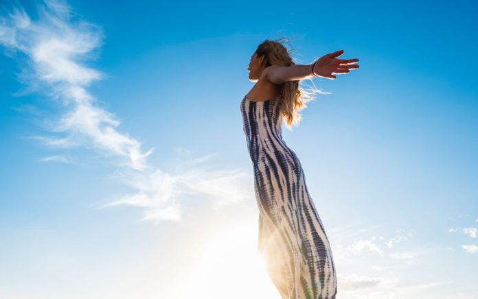 Little Acts of Kindness to Make the Sun Shine a Bit Brighter Little Acts of Kindness to Make the Sun Shine a Bit Brighter